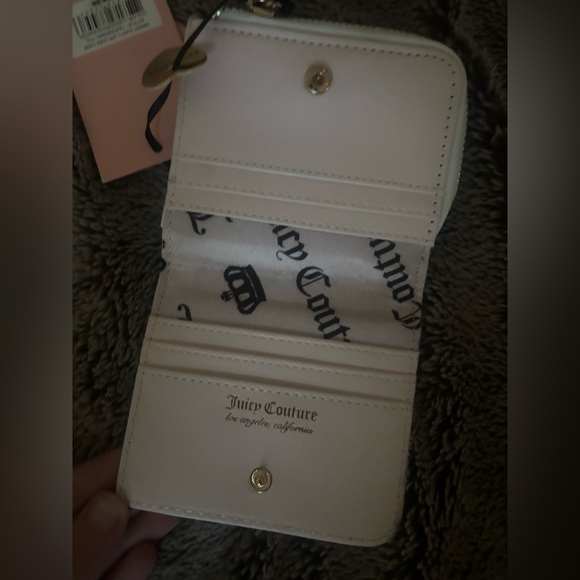 Nwt juicy couture wallet - Picture 4 of 5